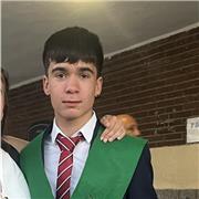 Estudiante responsable con ganas de trabajar, conozco el temario de matemáticas y de química.